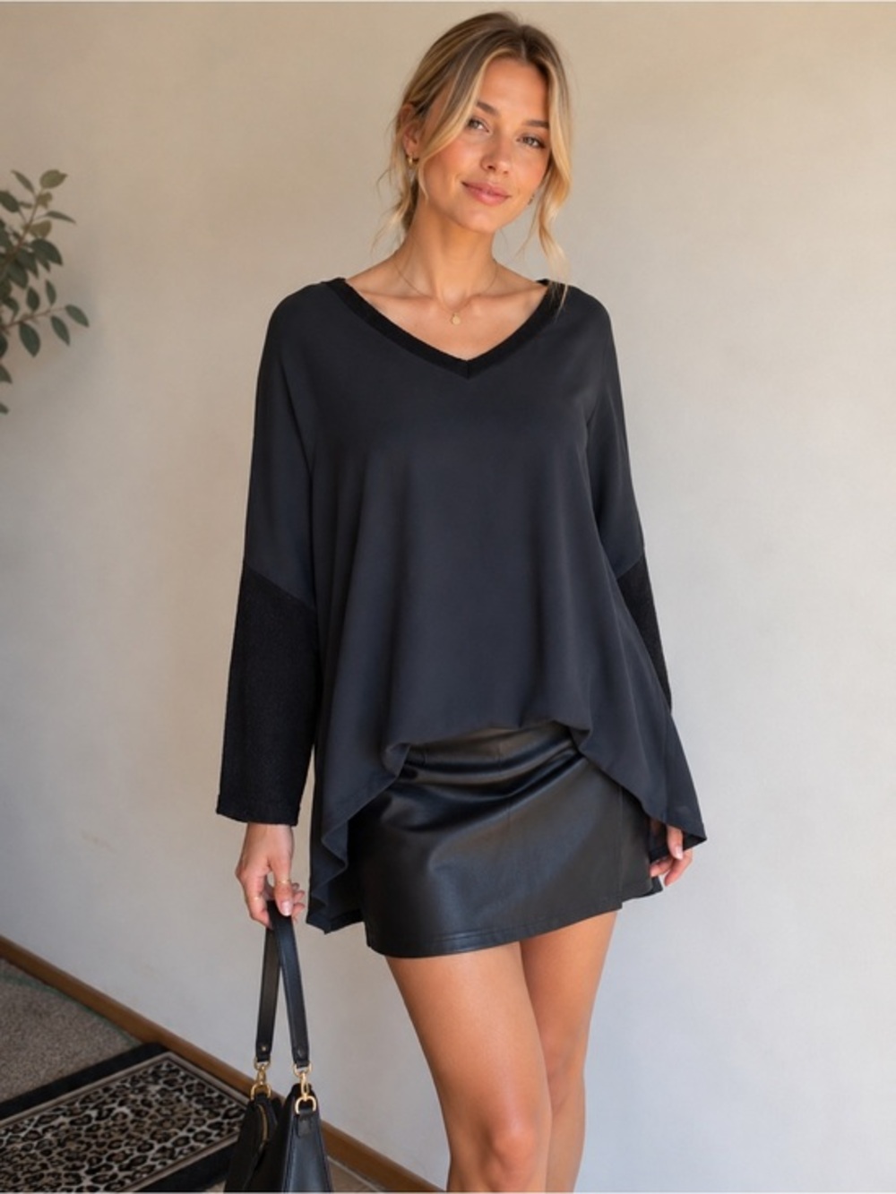 Adolfo Dominguez Black V-Neck Tunic Size Small NWOT